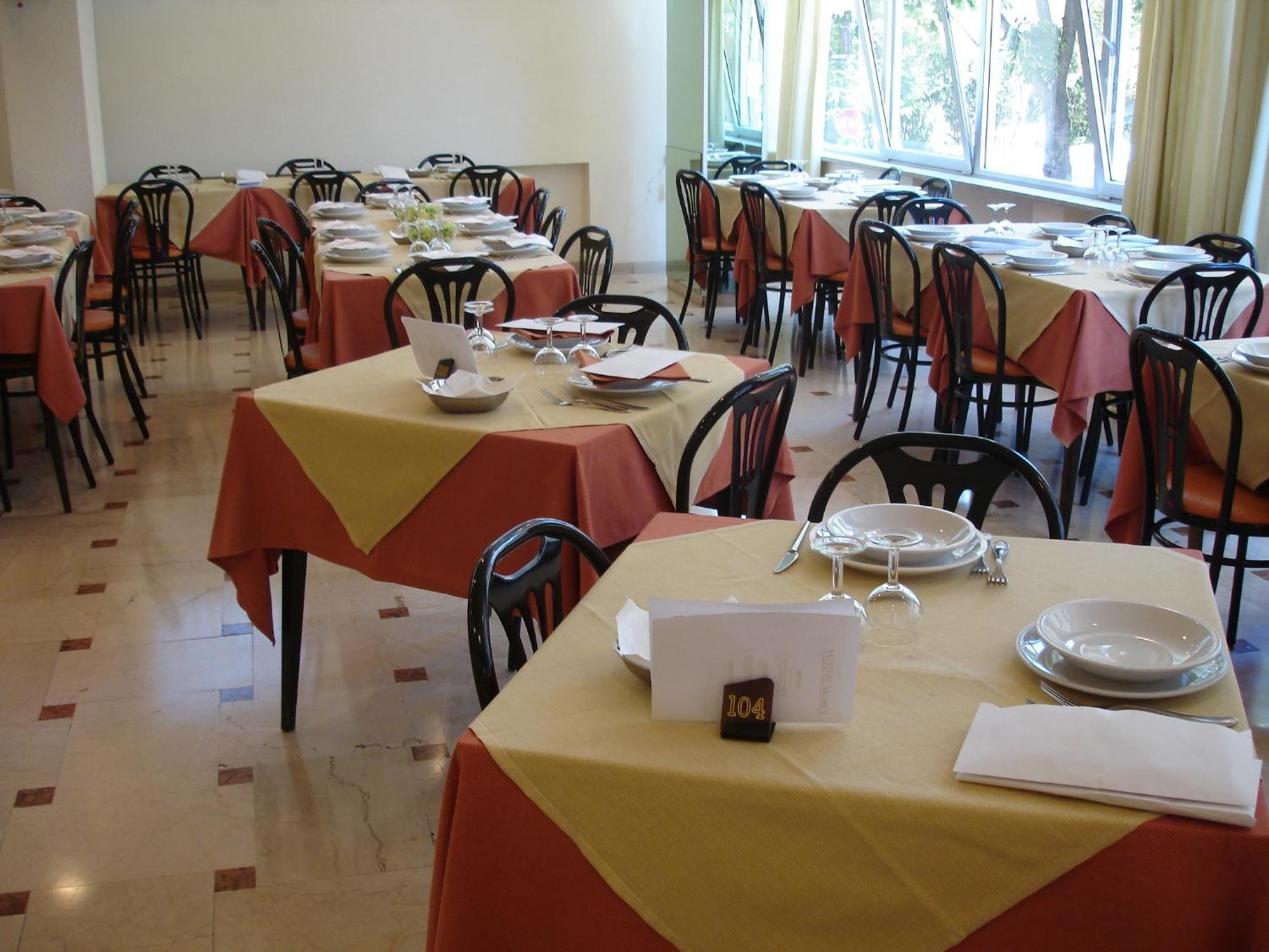 Hotel Madrid Rimini Exterior photo