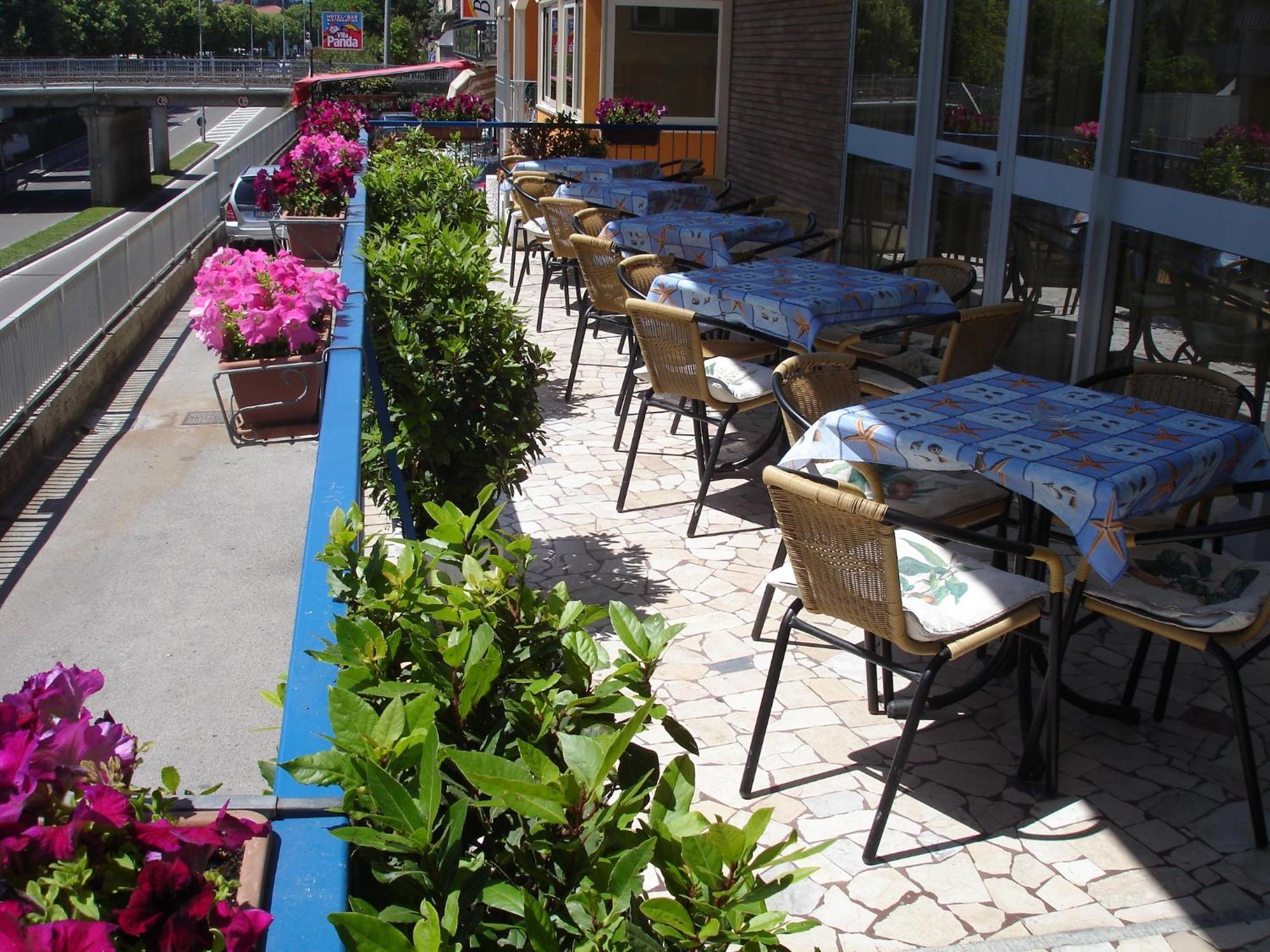 Hotel Madrid Rimini Exterior photo
